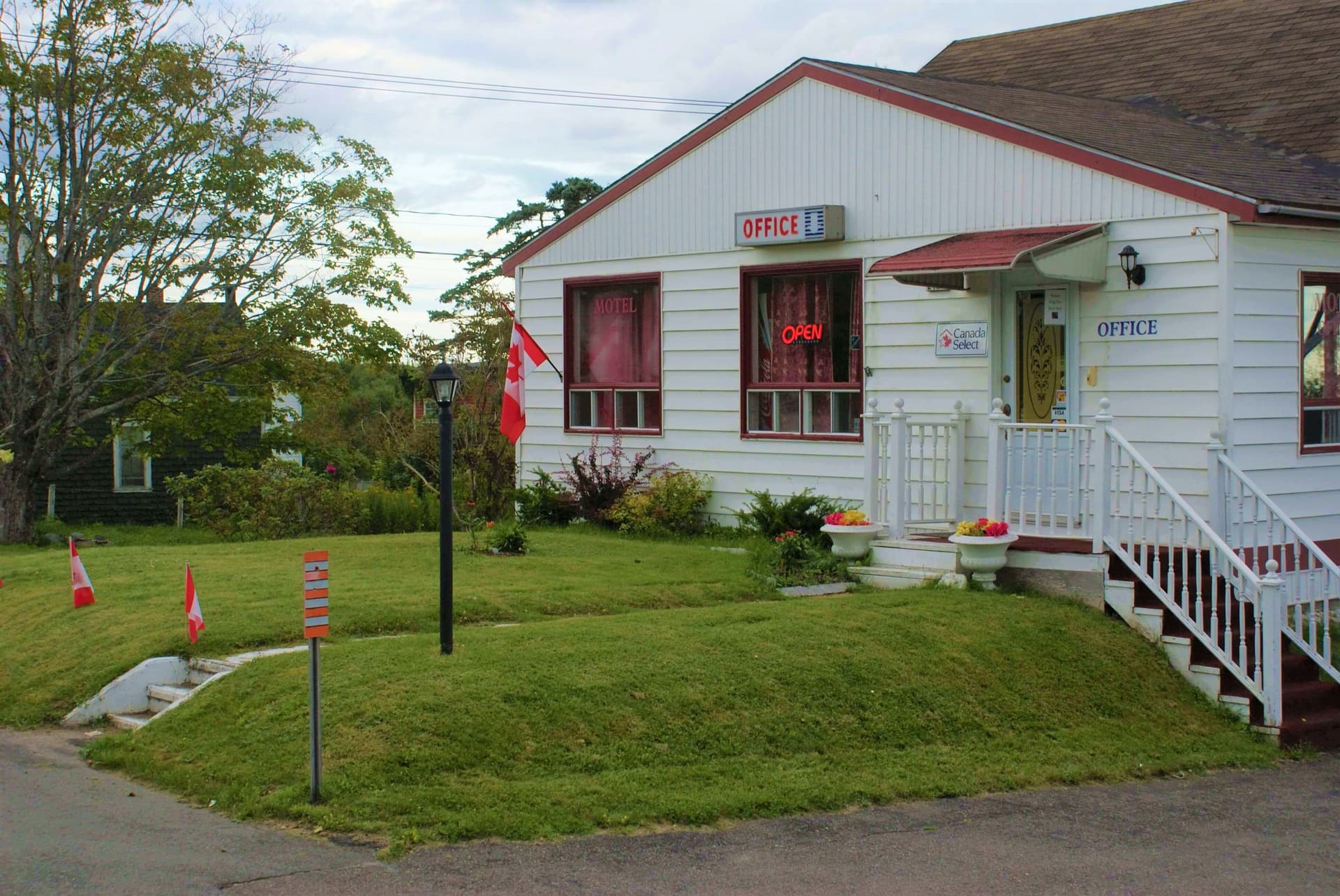 Regent Motel Exterior View 2