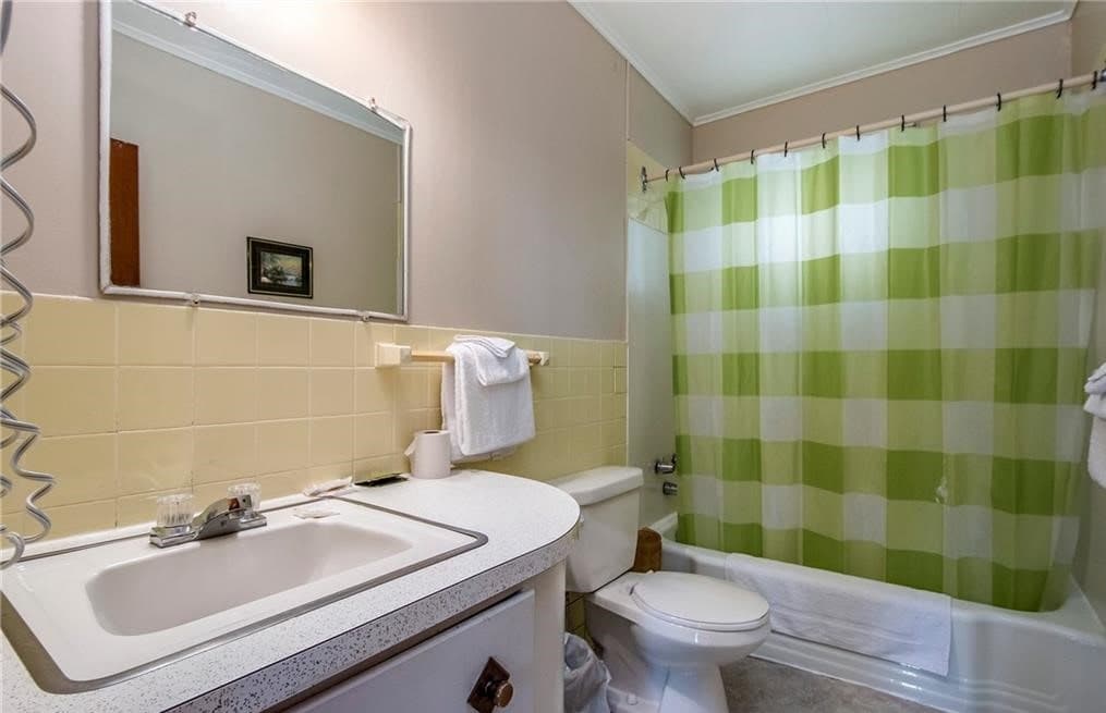 Regent Motel Room 12